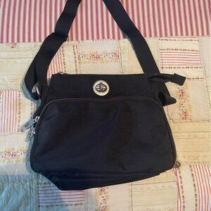 Baggallini Black Crossbody Bag with Adjustable Strap